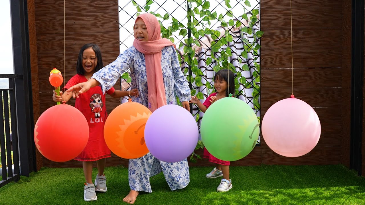 Surprise Harta Karun Di Dalam Balon -  Finger Family Song Learn Color with Balloon