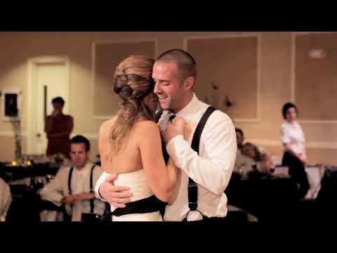 Video: La Sposa Dedica I Suoi Voti Di Matrimonio Al Figliastro