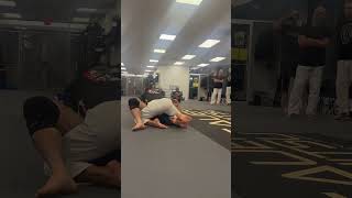 Pedro Sauer passing the guard without the gi!