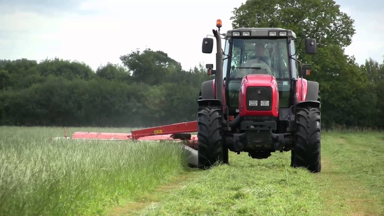 Massey Ferguson 8250 and Kuhn mower