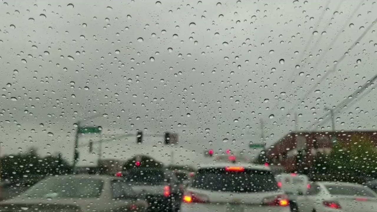 Rain falling in Phoenix area - YouTube
