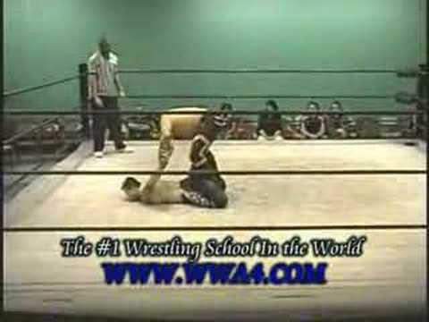 WWA4 wrestling move SURFBOARD Panther vs Amien Rios