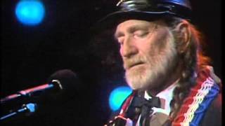 Watch Willie Nelson Moon River video