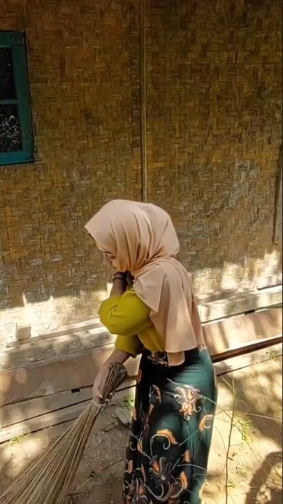 NENG GEULIS.