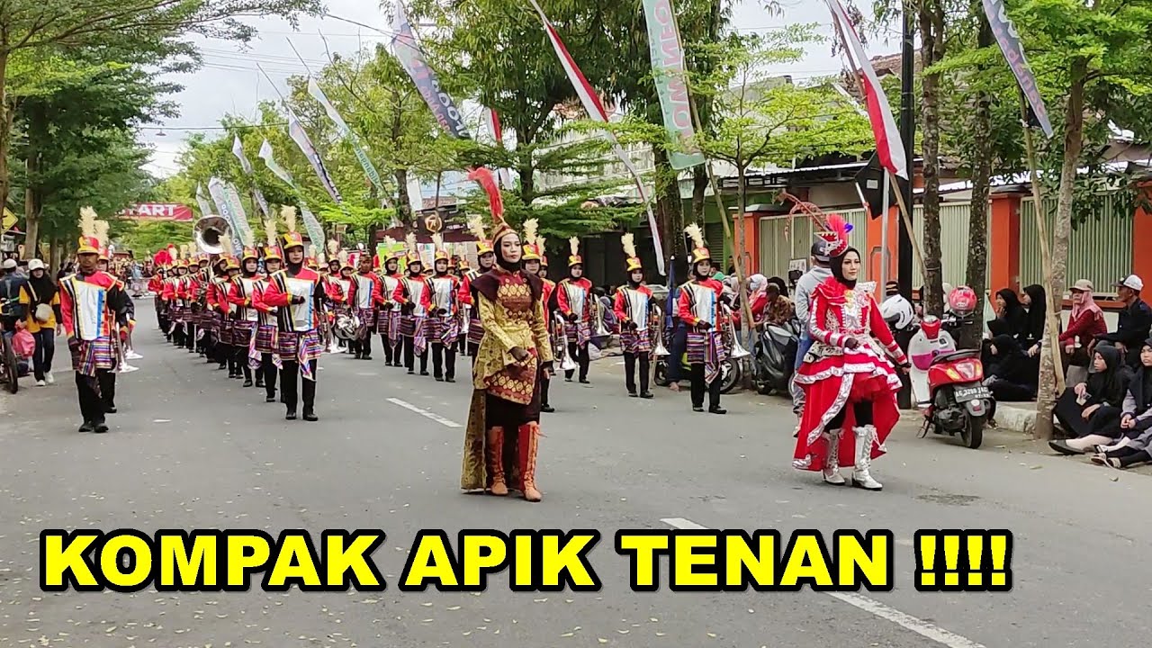 Parade Drumband MAN 1 Trenggalek Pawai Budaya Agustus 2022