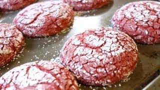 RED VELVET COOKIES!