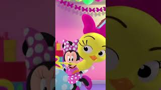 Video invitación editable de Minnie Mouse para cumpleaños