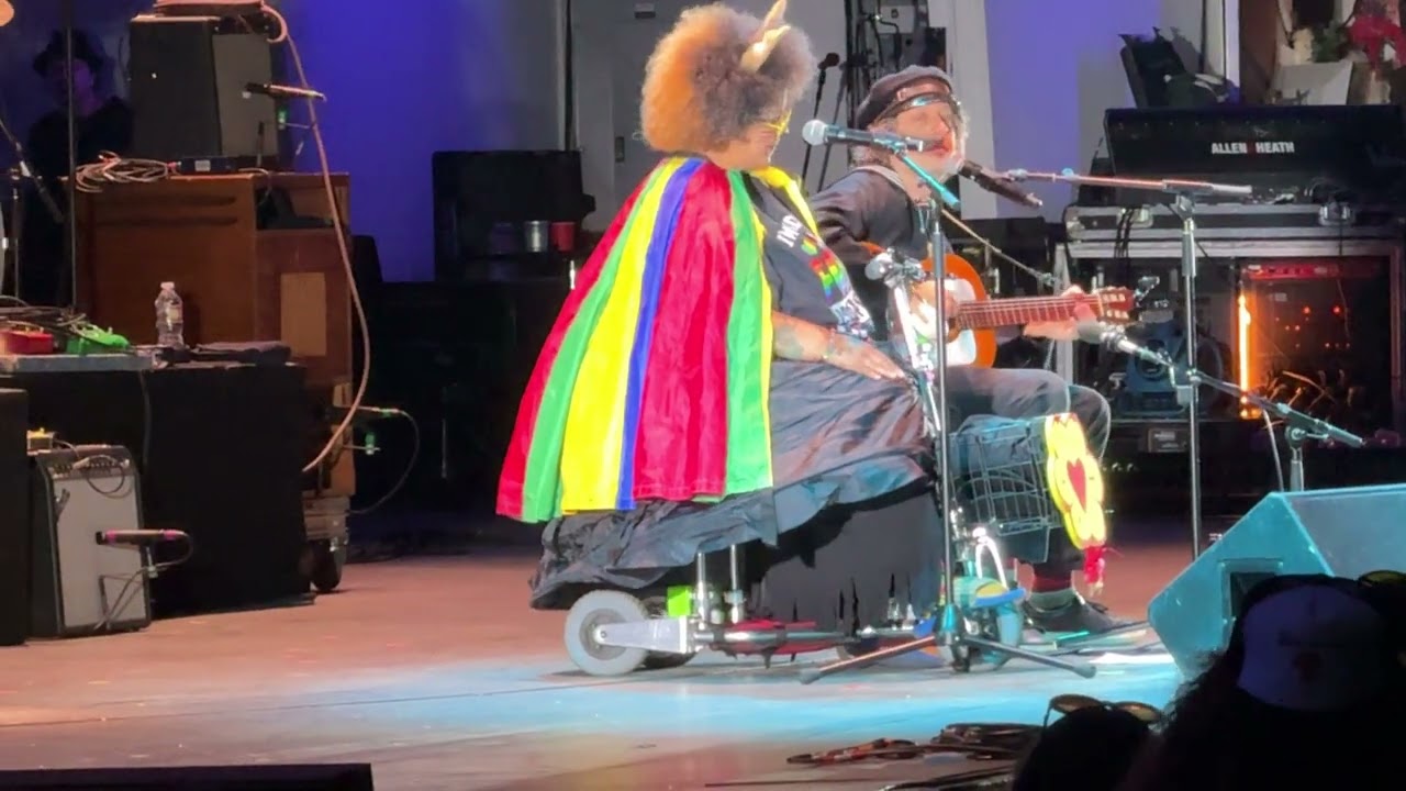 The Moldy Peaches (full set) - Live @ Hollywood Bowl 5/23/26
