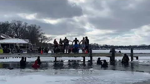 Polar Plunge at Clark Lake 2022