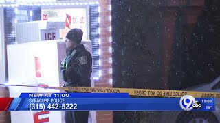 Store employee shoots robbery suspect in Syracuse