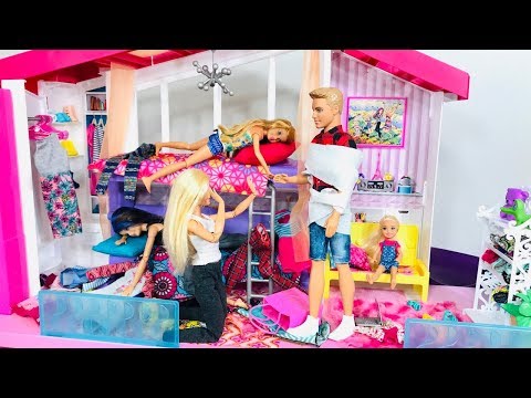 barbie house clean