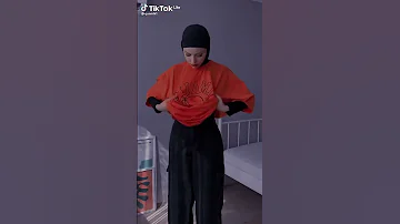 لوك بنت عمرها 18 