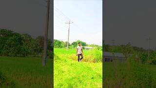 কাকে বেশি বিশ্বাস করবো ঘরের স্ত্রী ও স্বামীর ভালো চায় না 🥲.... Resimi