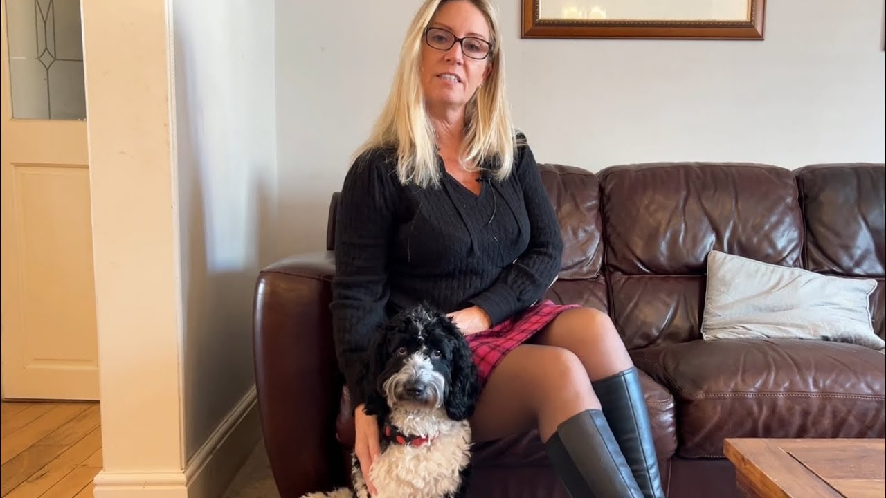 It’s been a long week, but on the positive side.. it’s tights and boots season 🤩🤩🍂 #autumn #tights