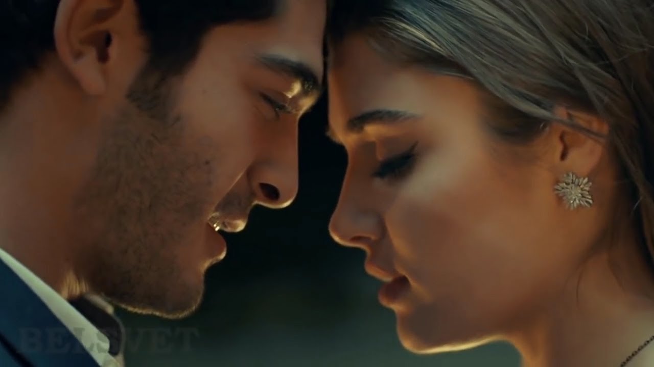 romantic song of the year ft// hayat and murat