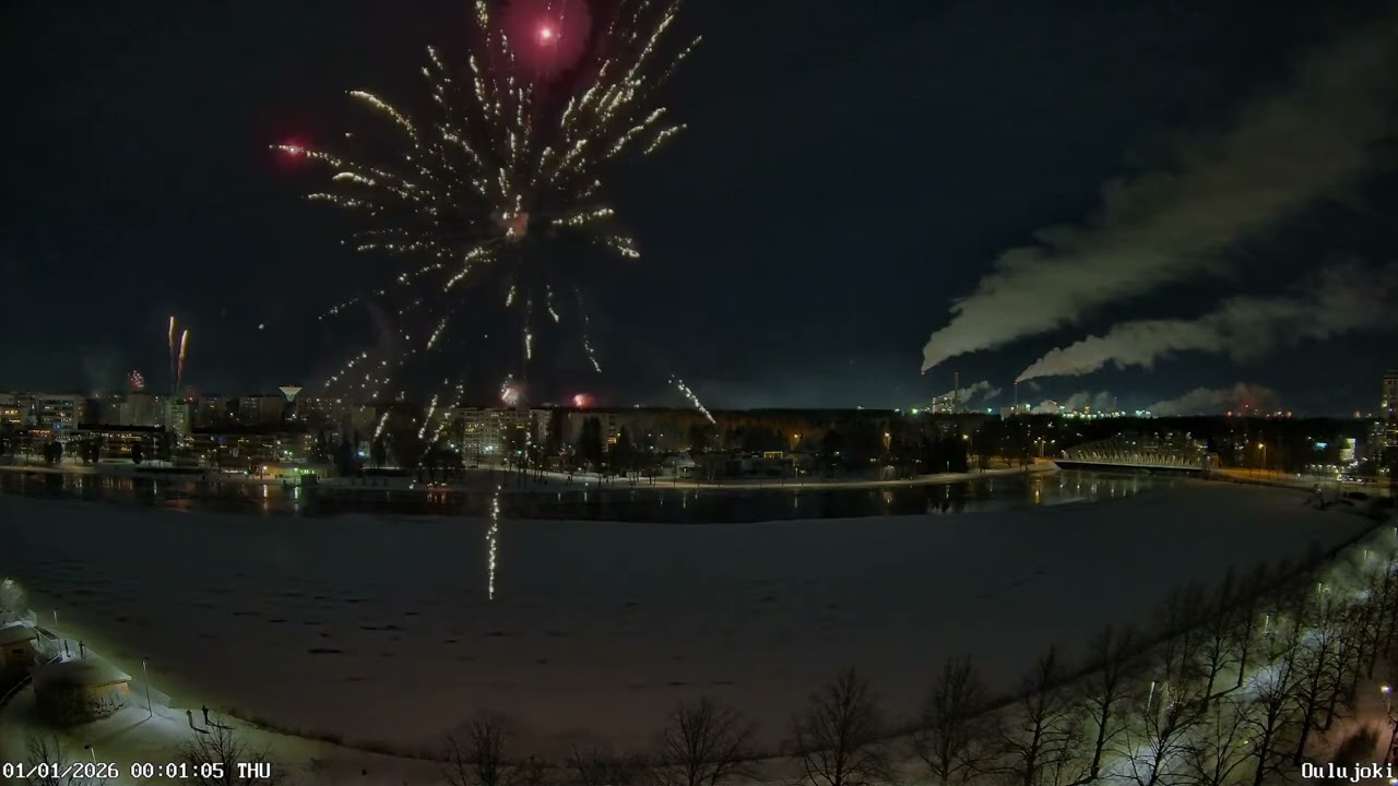 Фейерверки, снятые в Оулу, Финляндия