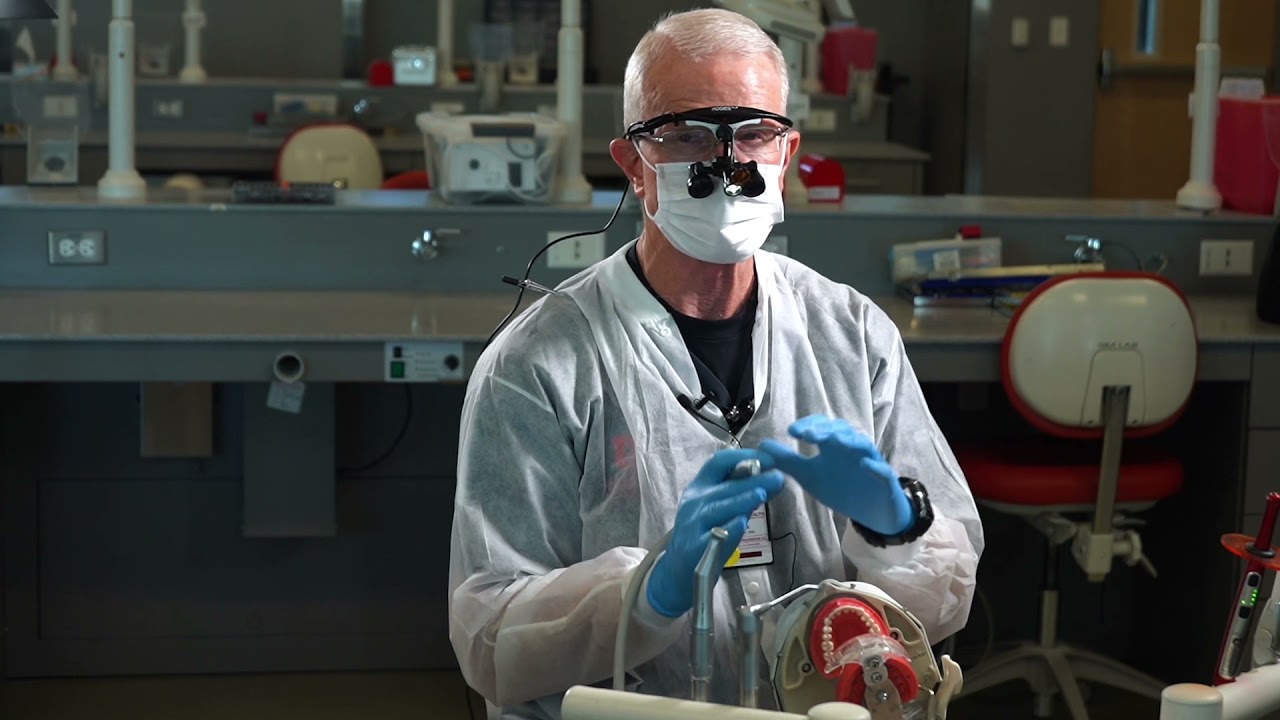 Подготовка к использованию золотой накладки №18 — д-р Марк Р., Тейлор