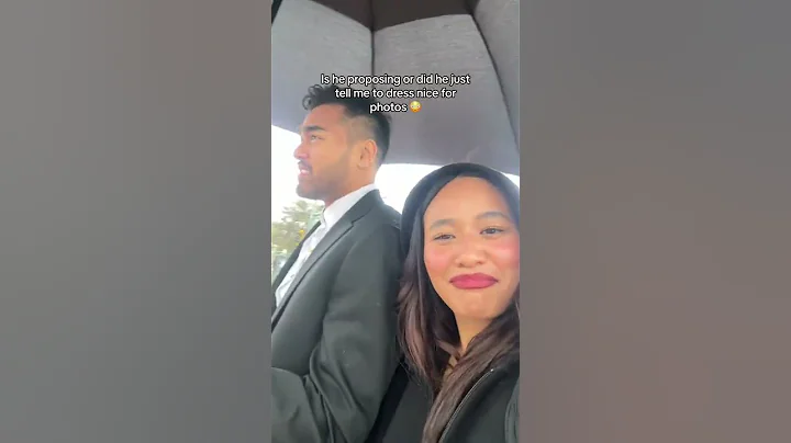 I think my boyfriend is PROPOSING