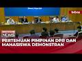 [BREAKING NEWS] Pimpinan DPR Terima Mahasiswa yang Gelar Demo | tvOne