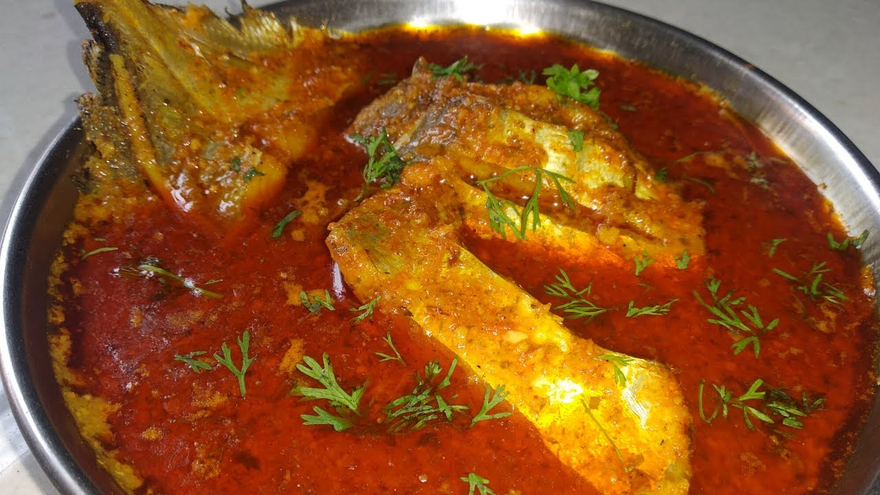 सोप्या पद्धतीने बनवा चविष्ट पापलेटचं कलवण /pomfret gravy/paplet kalvan