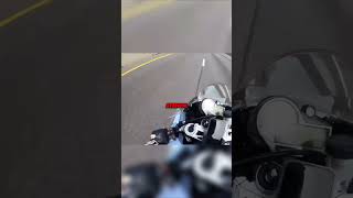 Autofahrer Fährt Biker Auf Autobahn Um Und Lügt Videocredits S1Kheathie Ig