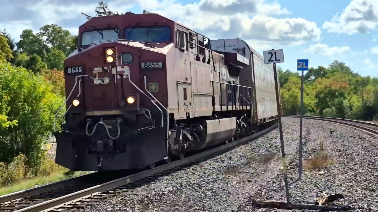 CP 135 - 8655W at Streetsville - September 08, 2025