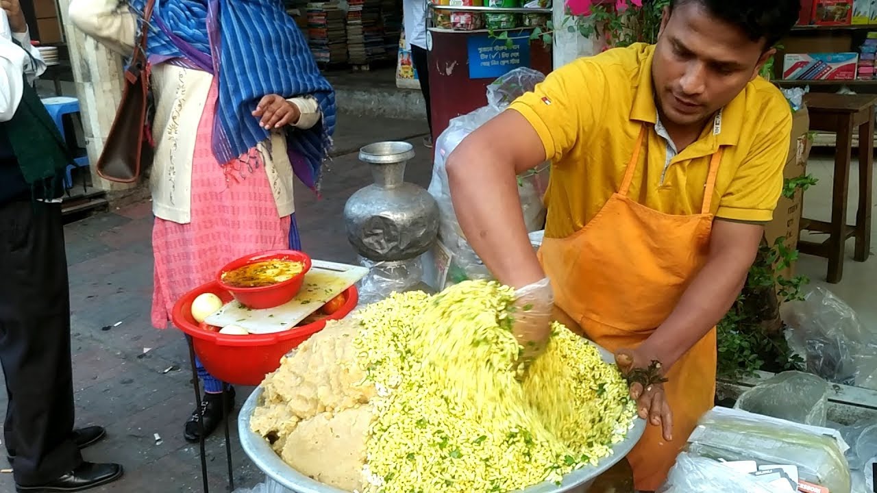 King of Jhal Muri Maker Rubel Vai | Bangladeshi Street Food