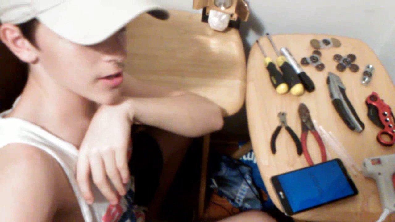 $5 FIDGET SPINNER (9999 MPH)