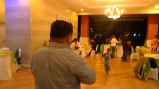 Ernest sings at DNHS Batch 1995 20th Reunion