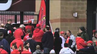 2012/04/13 Cards raise championship banner