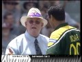 Waqar younis vs andrew symonds beamers exciting cricket fight