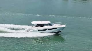 2021 Regal 42 XO | Luxury Outboard Yacht with Triple Yamaha Power