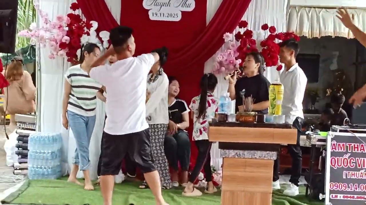 Lễ tân hôn Hữu lợi huynh Như 