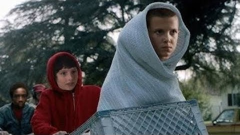 Stranger things funny version 🤣  #strangerthings5 #strangerthings 