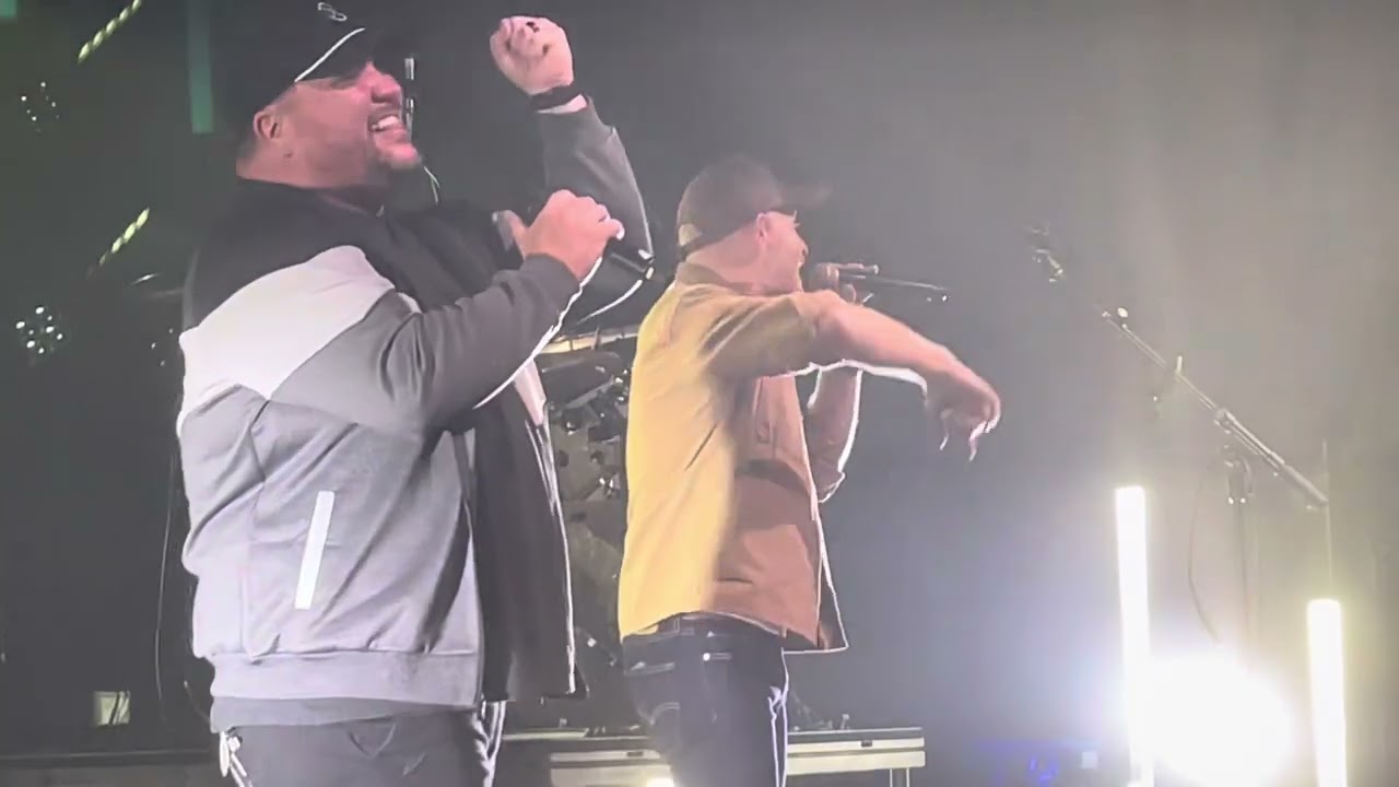 Micah Tyler singing Never Been A Moment with Jordan St. Cyr