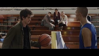 The Amazing Spider-man (2012) - Peter vs. Flash Basketball Court Scene Resimi