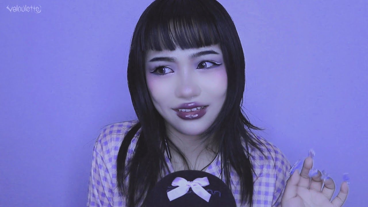 ASMR storytime but in [chaotic] inaudible whispers. 💬💤