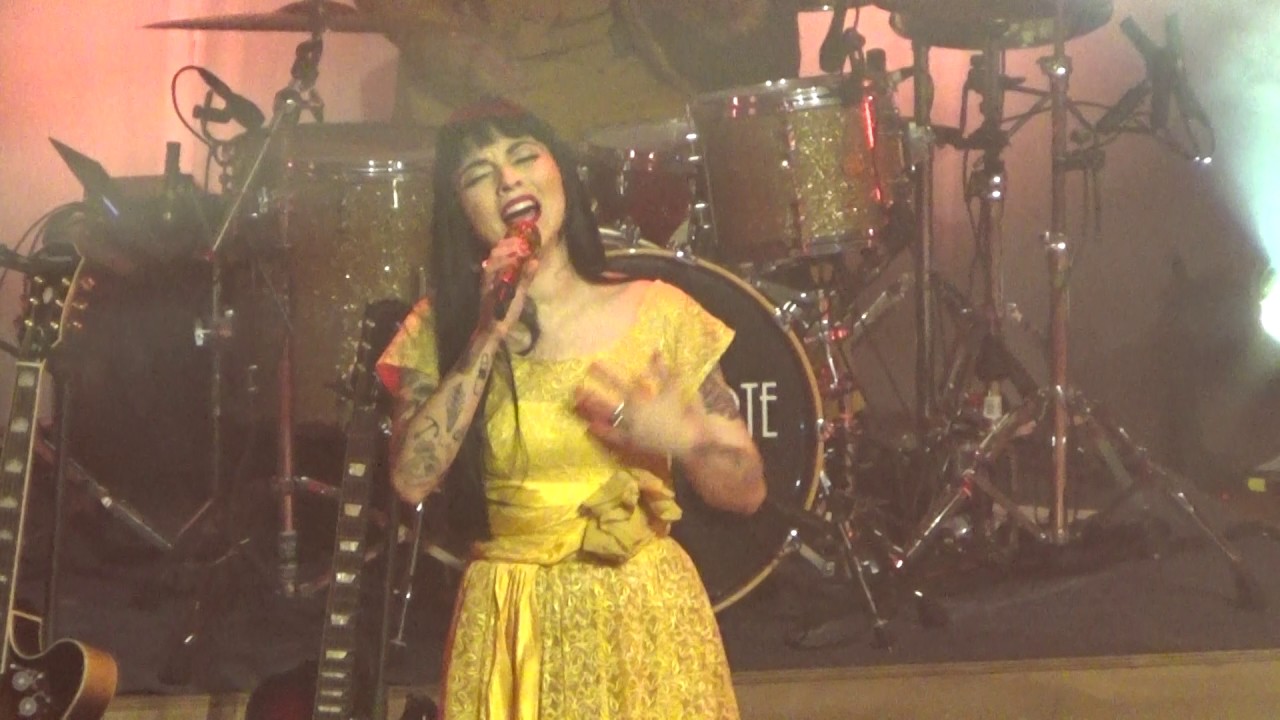 Mon Laferte en el Teatro Caupolicán 21/06/2017 - Antes de Ti (Nueva Canción)