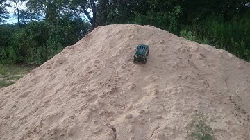 Axial SCX10 2 JEEP Cherokee first run