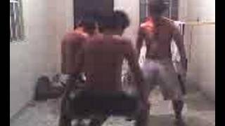 Pessimos - Em Ritmo De Lambada.
