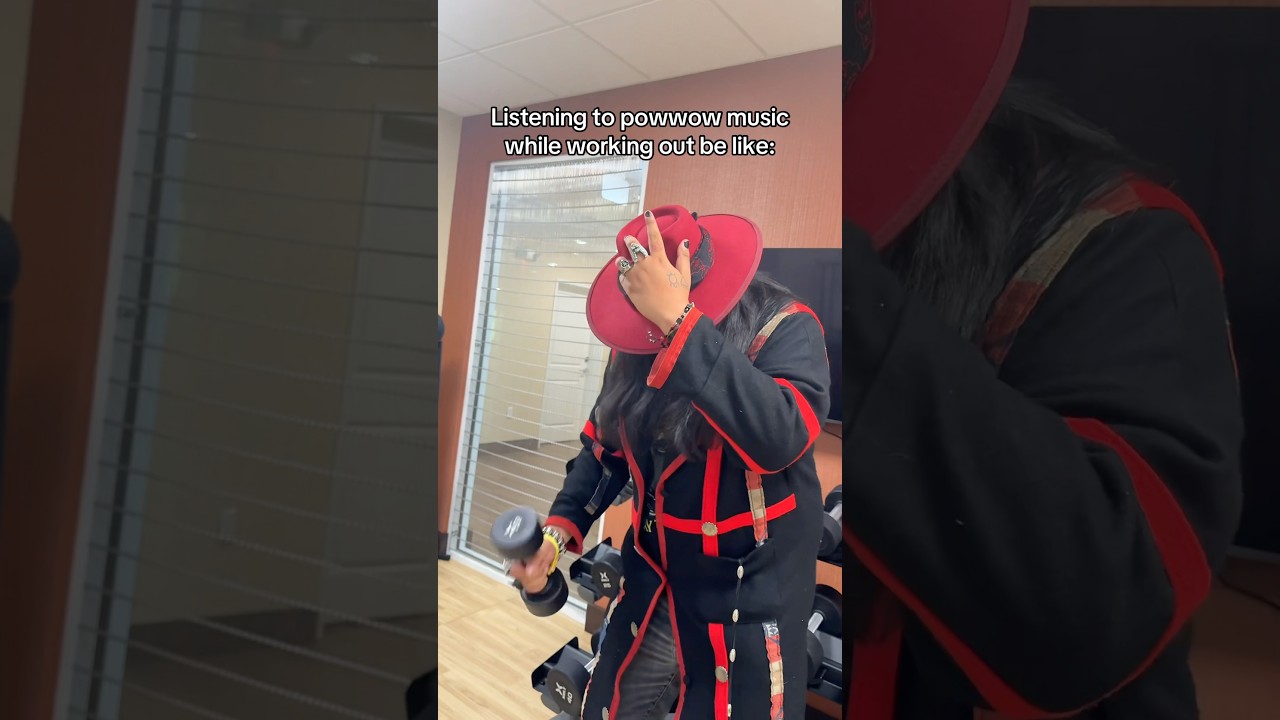 Just getting pumped for grand entry😂💪🏽 