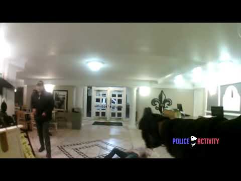 Video: L'agente Di Polizia Che Ha Salvato La Fidanzata A Las Vegas Sparando Lascia L'ospedale