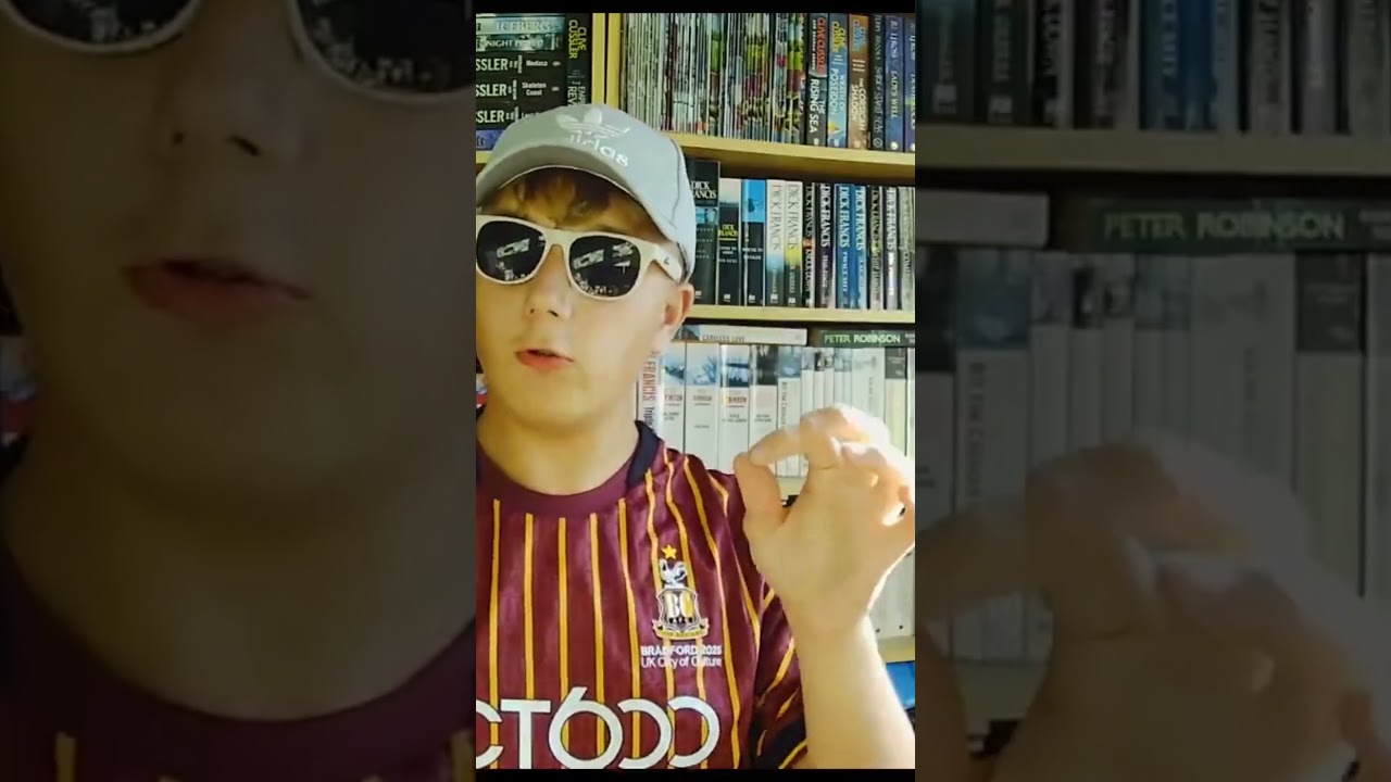 TIGGERTOM NEARLY RAGEQUITS OVER LUTON TOWNS KIT 