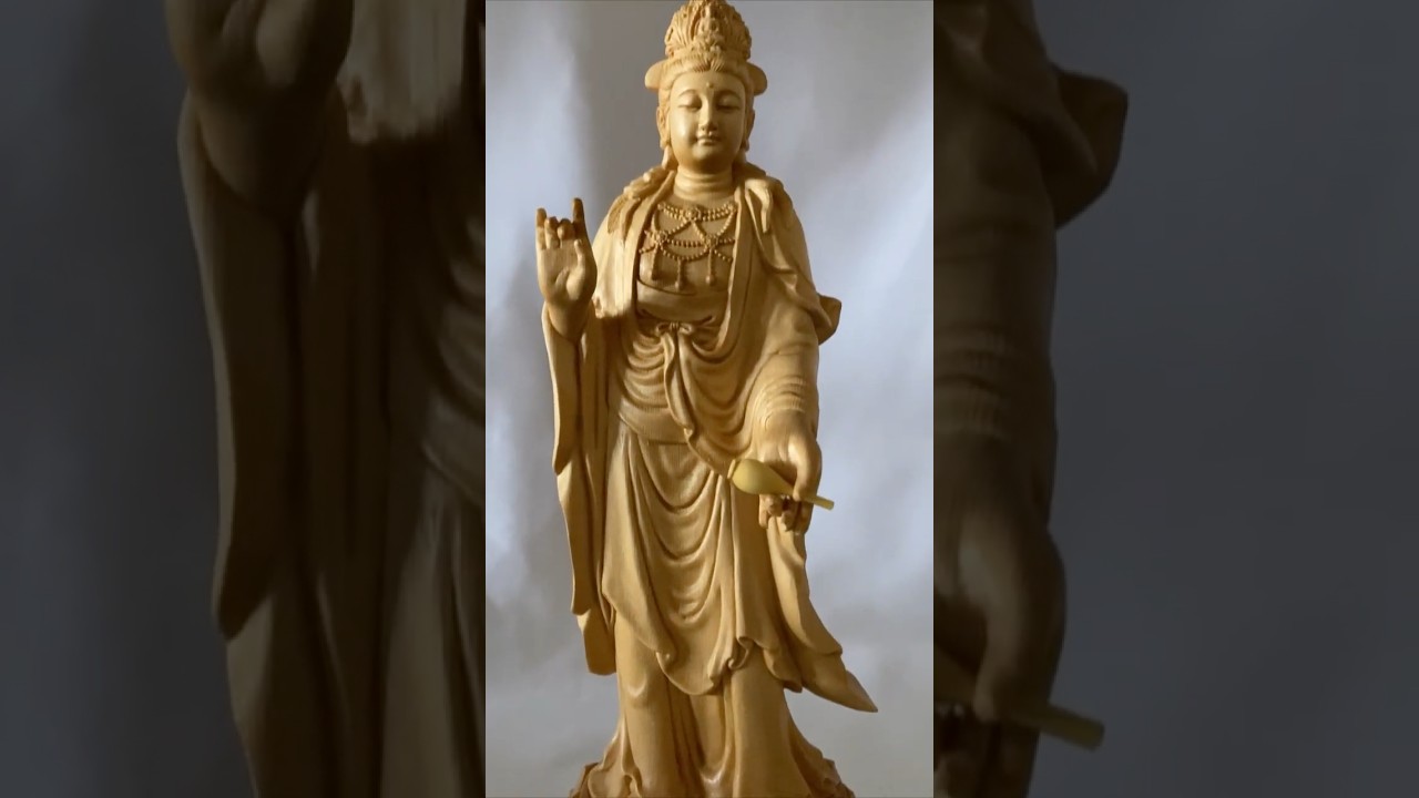聖観音菩薩 約30cm 桧木｜立像 仏壇用 専用収納箱付き 阿弥陀三尊