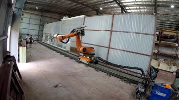 KUKA milling robot for yacht 