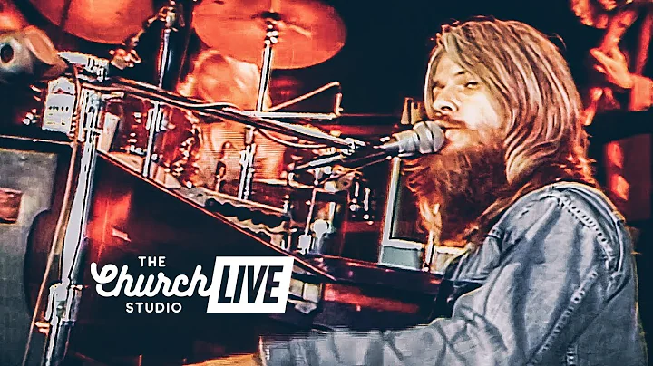 LEON RUSSELL - STRANGER IN A STRANGE LAND  (LIVE P...
