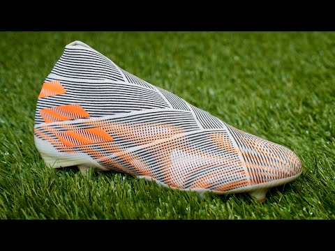 adidas spiderman fútbol