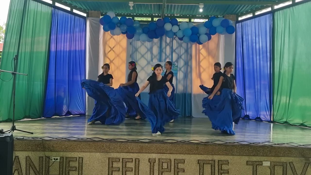 Baile cultural de 5to grado. Pieza moliendo café.
