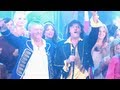 Boris chante Soirée Disco et met le feu aux Années Bonheur de Patrick Sebastien