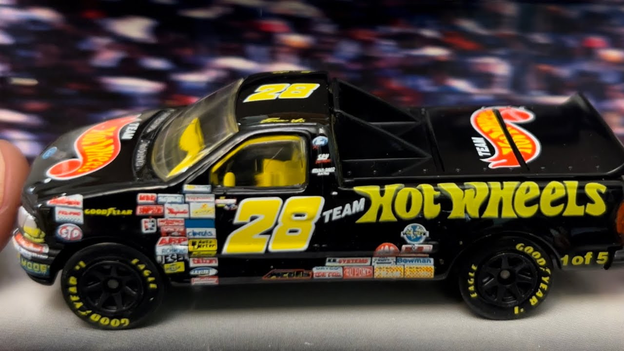 Mt Holly Racing Earnie, Santa Claus Grand Prix, Buzz, and Woody - YouTube